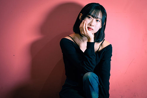 大阪のスタジオでスチール撮影