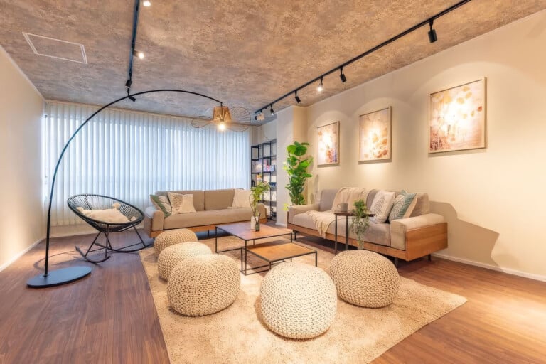 【終了】カメラ(7月20日(月祝))15:00～16:30  in 大阪：なんばのおしゃれなハウススタジオで撮る。室内ポートレート撮影会
